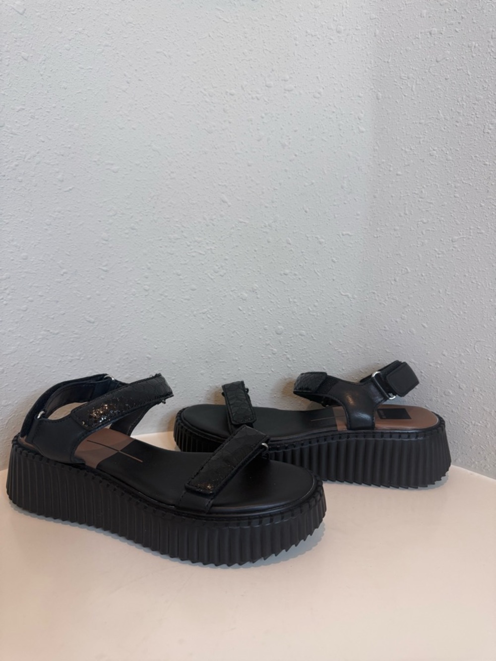 Dolce Vita Debra Embossed Leather Black Croc Platform Sandal Size 9.5 NWT - Picture 7 of 16